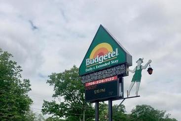 Otel Budgetel Inn & Suites
