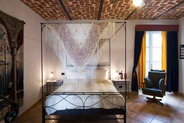 Hotel Cascina Desderi