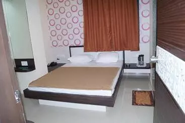 Hotel Shree Akshar Restaurant And