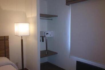 هتل Oliver Inn   Business Class