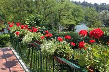 Il Fiume Azzurro Home B&b