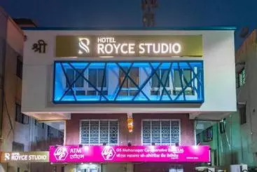 Bed and Breakfast Fabhotel Royce Studio Apartments Nr Pune International Airport