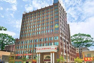Vienna International Hotel Meizhou Dingzi Bridge