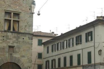 B&b Al Canto Del Cavour