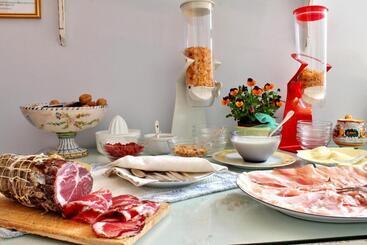 تختخواب و صبحانه Al Villino Del Sole