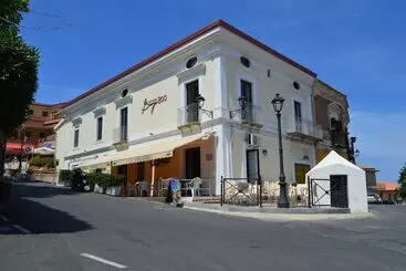 Aamiaismajoitus (B&B) Borgo 800