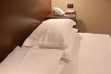 Bed and Breakfast Suite&b