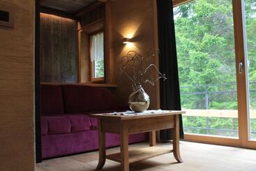 Otel Albergo Chalet Lago Antorno