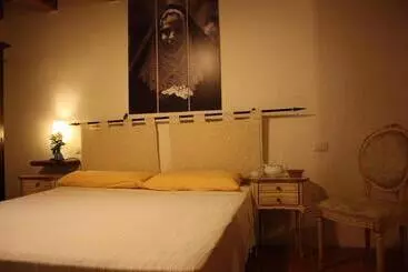 ベッドアンドブレックファースト Il Lupo Rosso