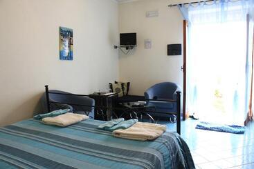 Bed And Breakfast Nefer