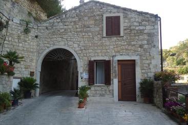 Bed and Breakfast Pineta Monserrato