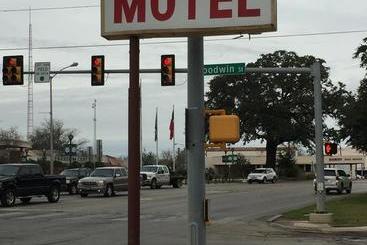 Downtowner Motel