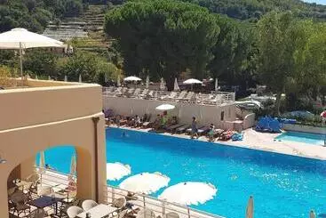 Residência Il Villaggio Di Giuele