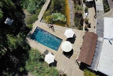 تختخواب و صبحانه Barrica Lodge