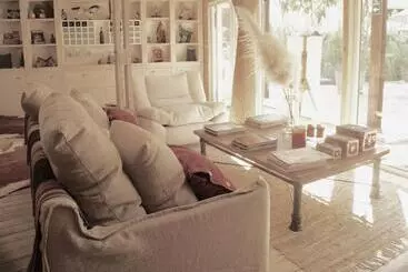 ベッドアンドブレックファースト Barrica Lodge