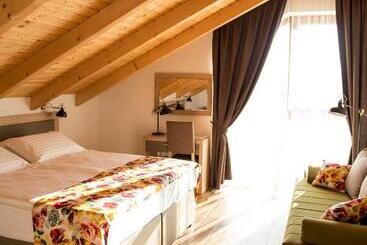 ベッドアンドブレックファースト Bed&breakfast Vinarija Coner