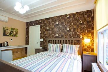 تختخواب و صبحانه Dreamers V&v Hotel Cihangir