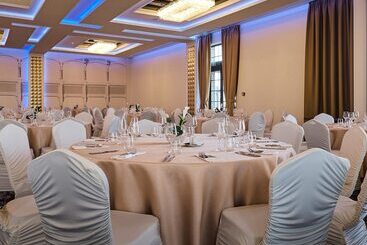 בית מלון כפרי Ibis Styles Arad