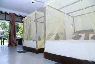 Hotel The Grand Yala