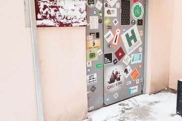 Riverside & China Town Hostel