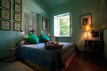 Aamiaismajoitus (B&B) Villa Mirella Beach