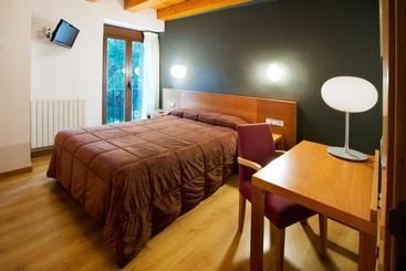 هتل Allotjament Rural Cal Miquel