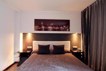 Отель Dolcet L´