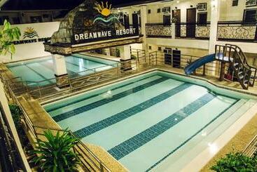 هتل Dreamwave Resort Pansol