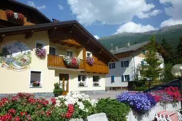 Hotelli I Rododendri
