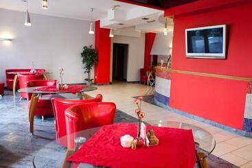 Отель Politański