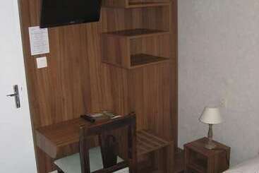 Logis Hotel Restaurant Le Cheval Blanc