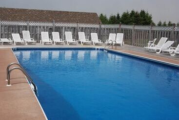 فندق Shining Waters Cottages