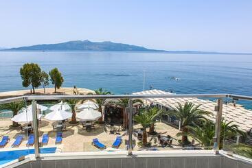 هتل Saranda Palace