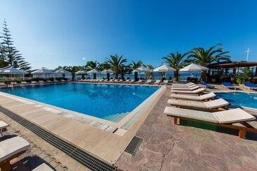 هتل Saranda Palace