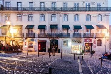 تختخواب و صبحانه Dear Lisbon  Bordalo Palace Chiado