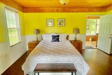 ベッドアンドブレックファースト Alma Shore Lane Suites & Cottages