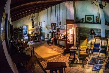 تختخواب و صبحانه Hacienda San Lucas