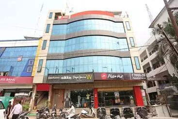 Oyo 3697 Hotel Rivieraa