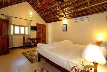 渡假胜地  Cinnamon