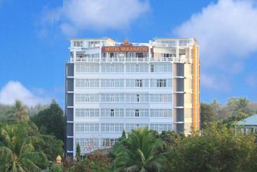 Hotel Varanathi