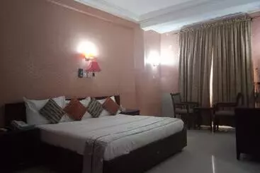 Crocodile Hotels And Restaurant Limited