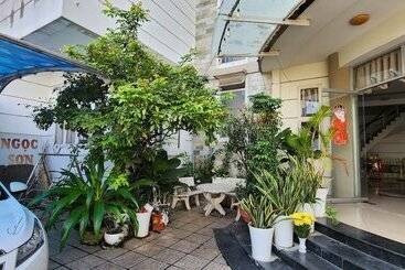 Hotel Ngoc Son