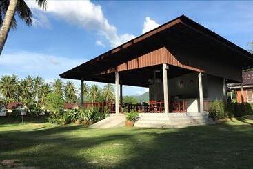 Khao Lak Golden Coconut Resort