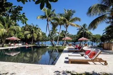 Itz Ana Resort & Residences