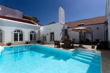 Bed and Breakfast Ericeira Soul Guesthouse