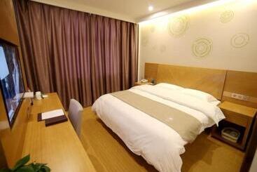 Hotel Greentree Inn Fuyang Development Zone Weisan Road Express
