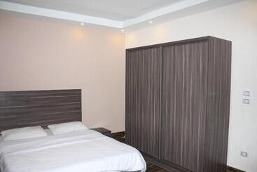 هتل Nakhil Inn Residence