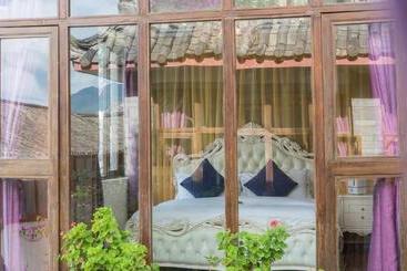 Love Cloud Boutique Chain Hotel Naxi Style