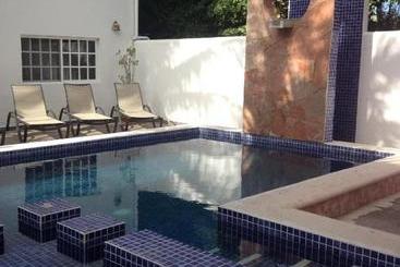 住宿加早餐 Villa Escondida Guest House Cozumel Downtown