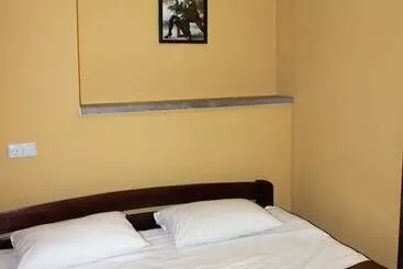 هاستل Skarbek S